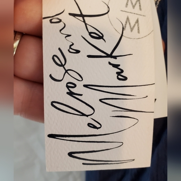 Melrose Market Size XS Blue and Creme Embroidered Sleeveless Blouse Floral - Picture 5 of 5